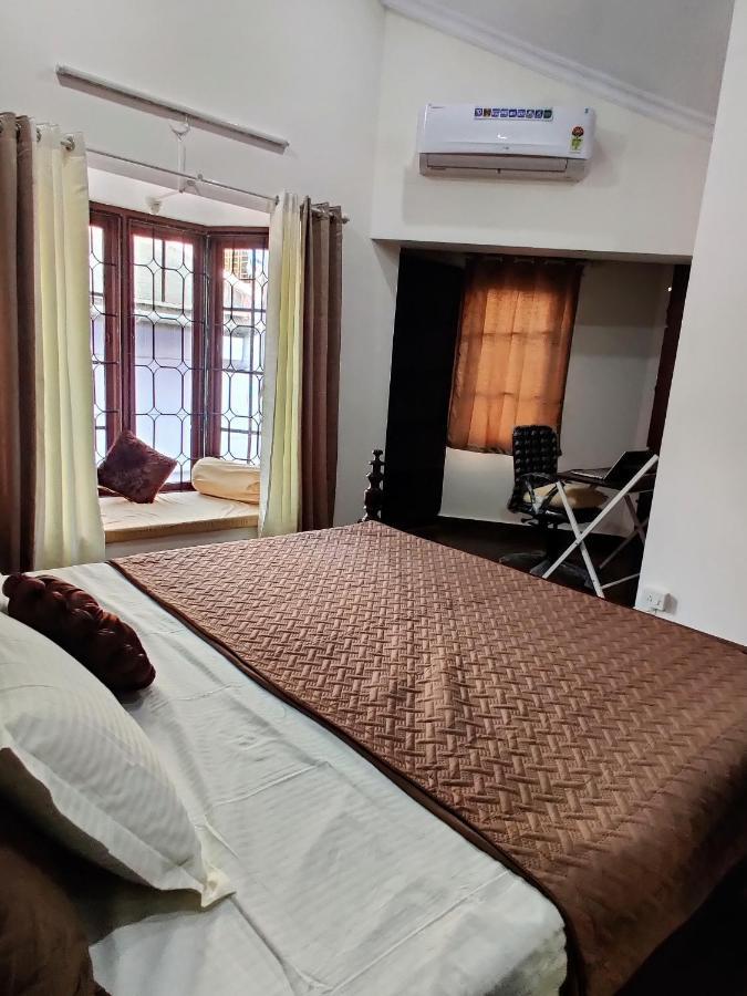 The Rustic Manor - Homestay バンガロール エクステリア 写真