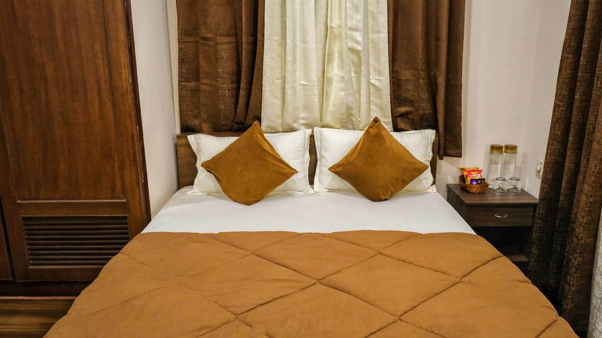 The Rustic Manor - Homestay バンガロール エクステリア 写真