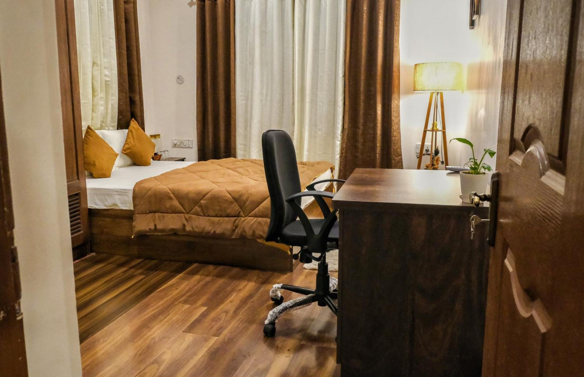 The Rustic Manor - Homestay バンガロール エクステリア 写真
